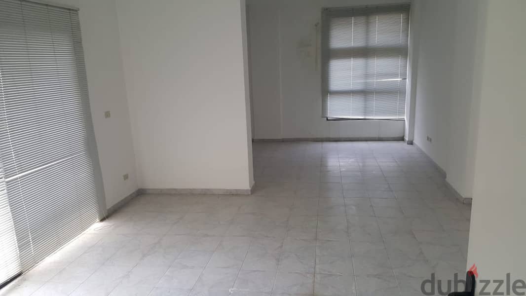 RWK333EG - Office For Rent In Jounieh - مكتب للإيجار في جونيه 4