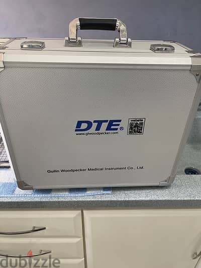 piezo DTE DS-II LED with 2 handpieces, 15 inserts, and big case