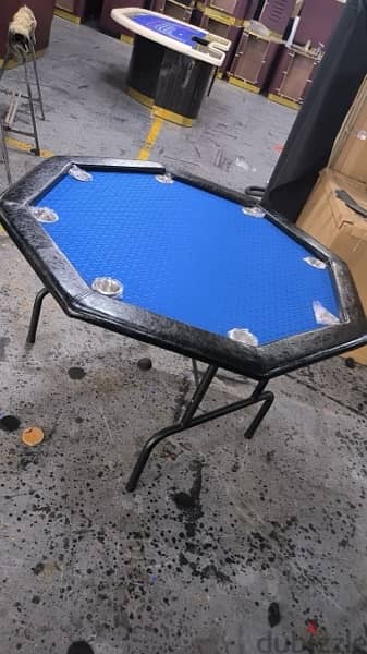 poker table