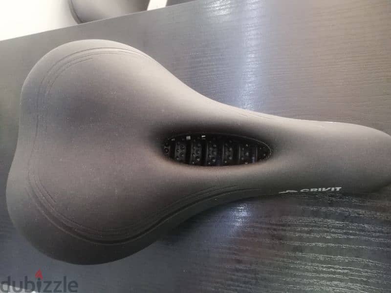 Crivit Bike seat 1