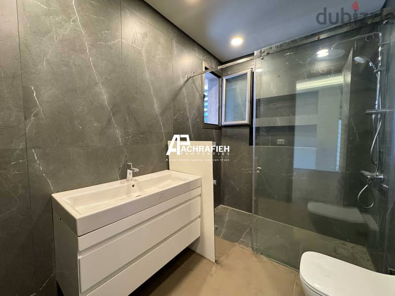 Apartment for Sale In Downtown - شقة للبيع في وسط بيروت 10