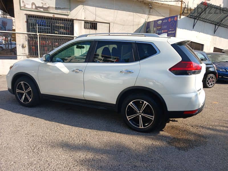 Nissan Rogue 2017 very clean 5