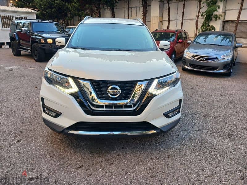 Nissan Rogue 2017 very clean 12