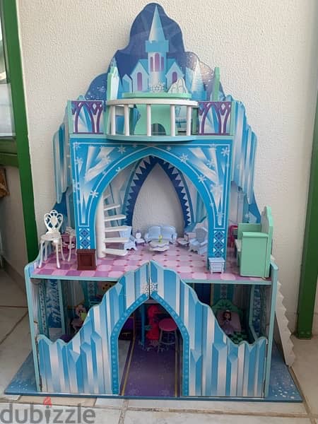 Frozen Doll House 0