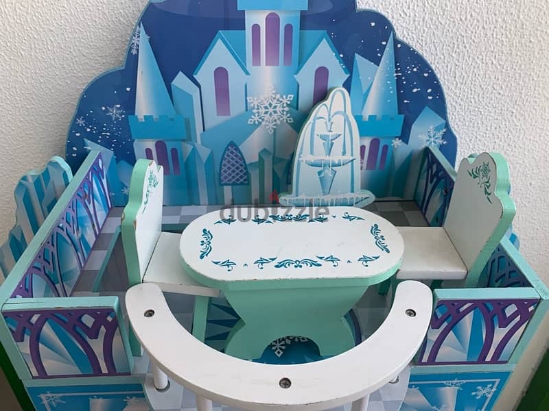 Frozen Doll House 5