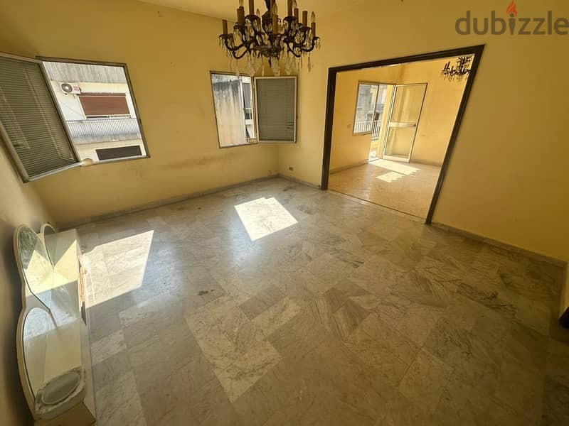 Apartment for sale in dekwaneh للبيع: شقة ثلاث غرف نوم في دكوانه 1