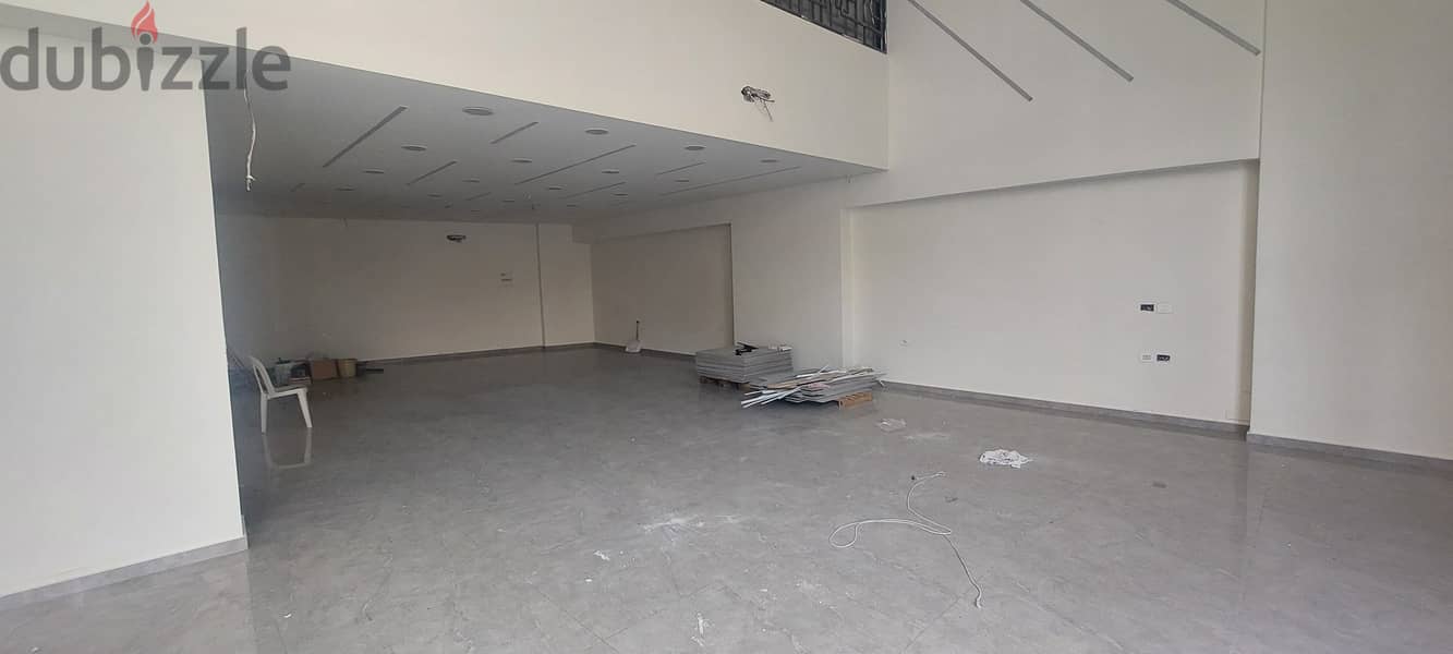 Show room for rent in Bourj Hammoud صالة عرض للإيجار في برج حمود 0