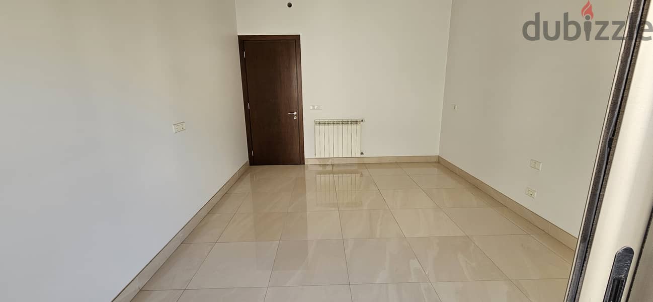 Apartment for sale in Yarzeh شقة للبيع في اليرزة 17