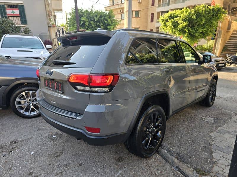 Jeep Grand Cherokee 2019 3