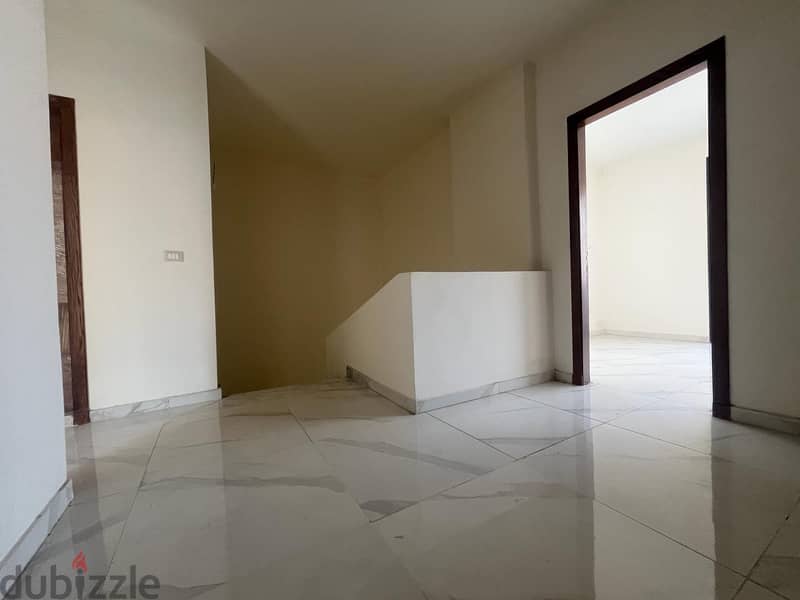 Duplex For Sale in Ras el Nabeh شقة دوبلكس للبيع في رأس النبع 3