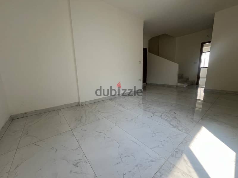 Duplex For Sale in Ras el Nabeh شقة دوبلكس للبيع في رأس النبع 5