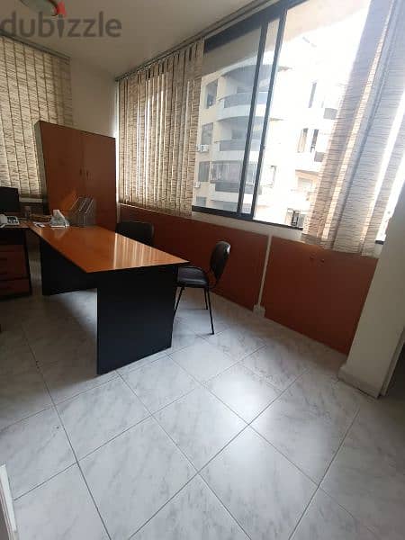 prime location office for sale in jdaide 7