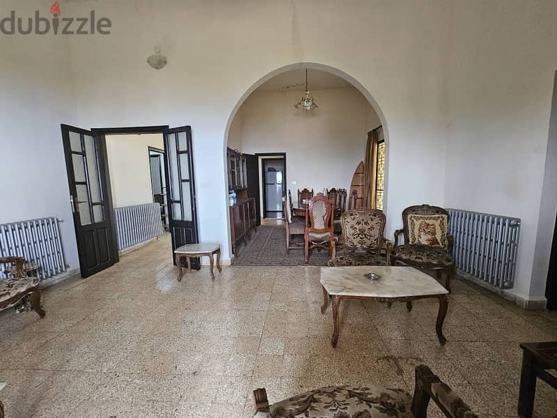 TRADITIONAL HOUSE IN CORNET CHEHWAN PRIME WITH LAND (1300SQ) ,(CH-113) 1