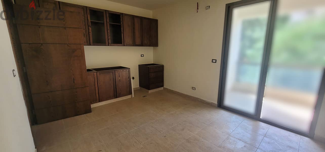 Apartment for sale in Naqqache شقة للبيع في نقاش 8