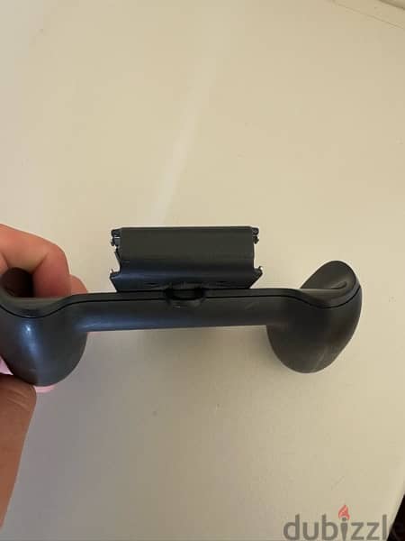 nintendo joy-con grip 4