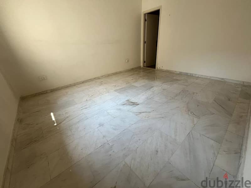 Apartment For Rent in Ras El Nabeh شقة مريحة للإيجار في راس النبع 7