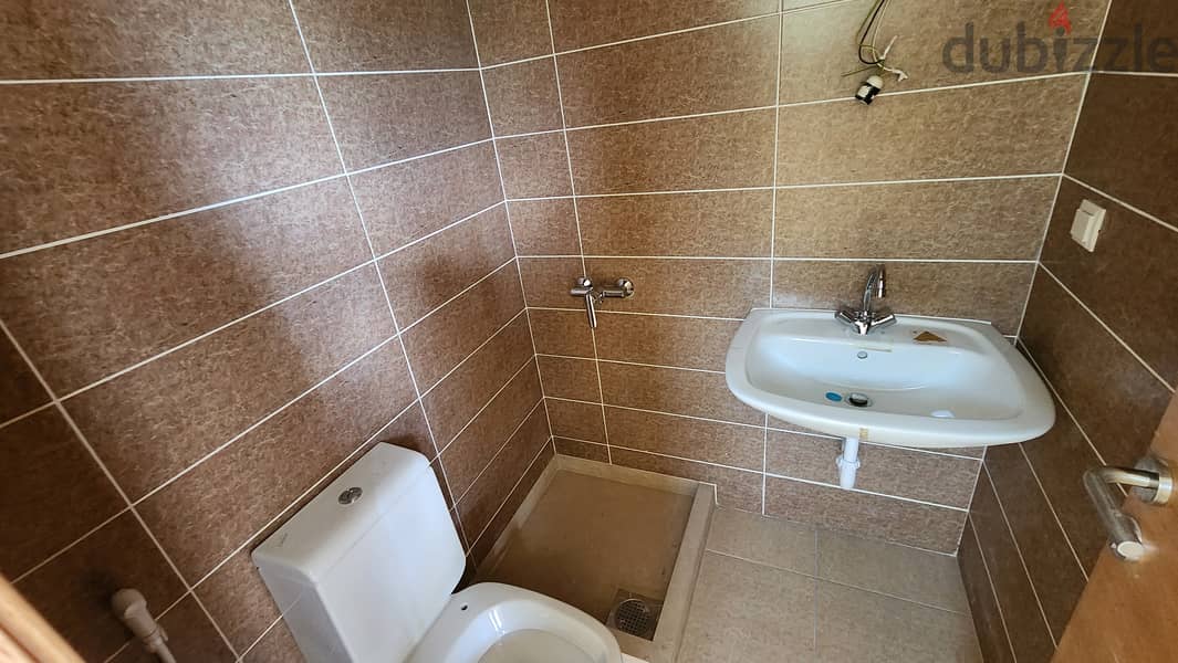 Apartment for sale in Louaizeh شقة للبيع في منطقة الويزه 8