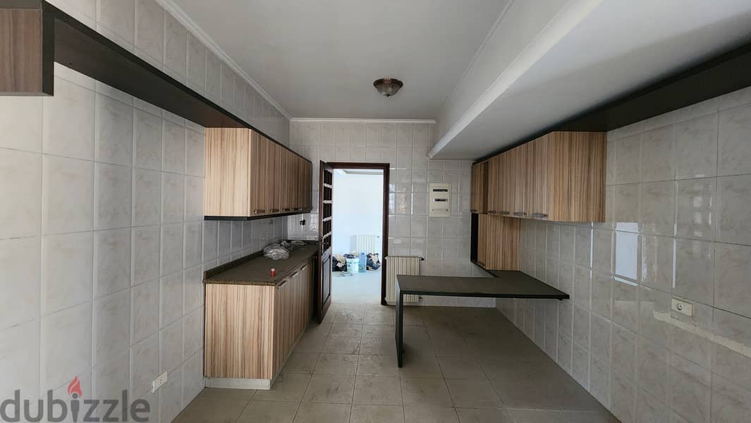 Apartment for Rent in Louaizeh شقة للإيجار في اللويزة 3