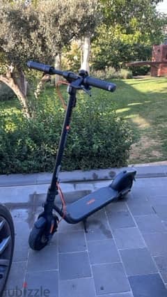 Segway Ninebot f2 plus electric kickscooter 0