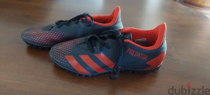 football  shoes 0