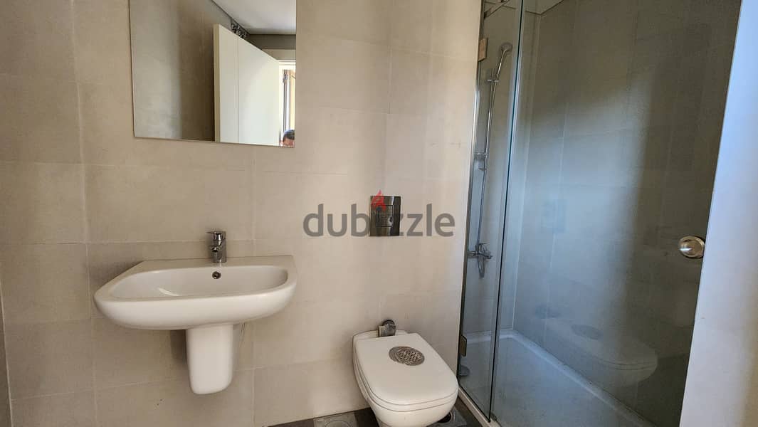 Apartment for sale in Louaizeh شقة للبيع في منطقة الويزه 13