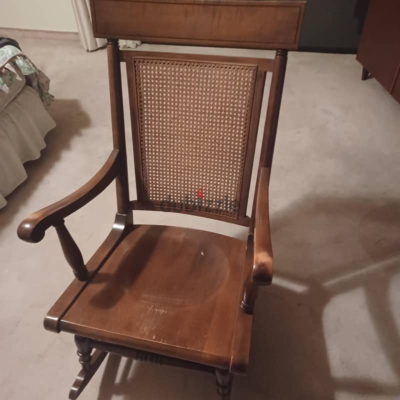 Wooden Rocking Chair 0