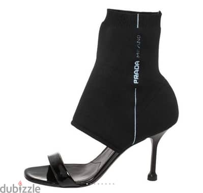 Prada Black Heels size 39 fits 38 New and Perfect Condition