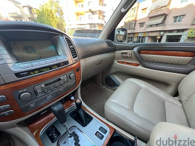 Lexus LX-Series 2004 8