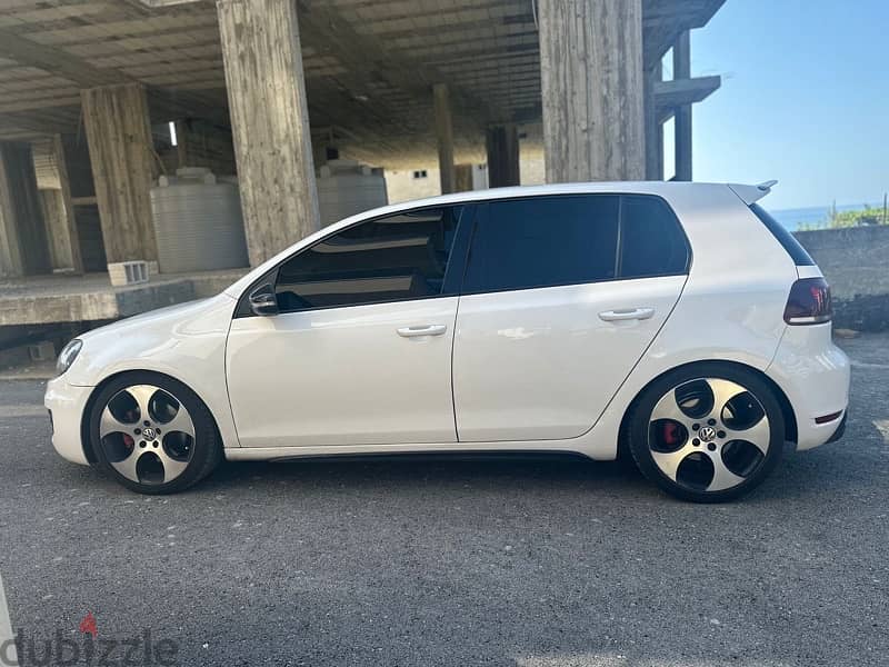 Volkswagen GTI 2010 7