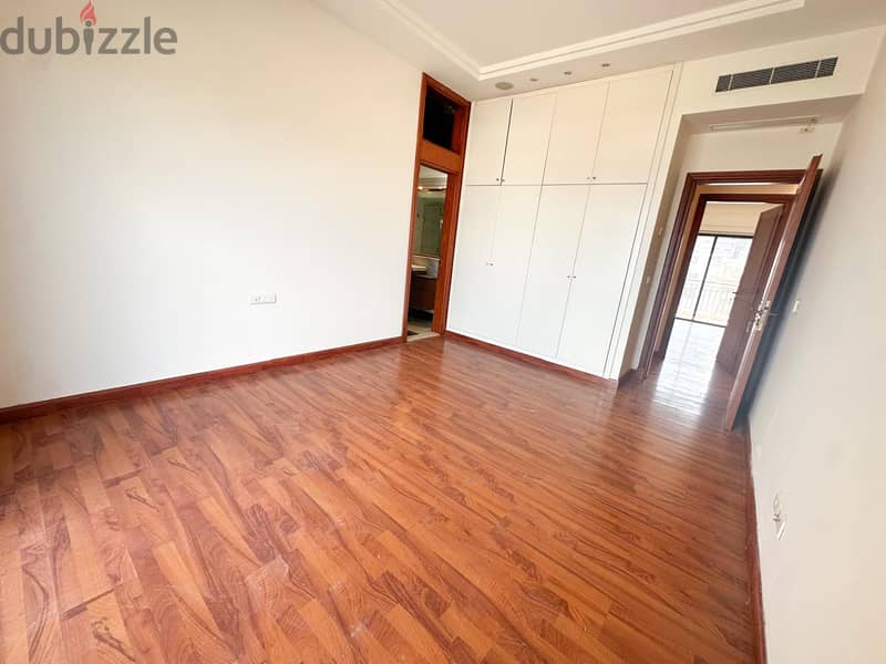 Spacious 310m² Apartment with Sea and City View for Sale in Gemmayzeh 10