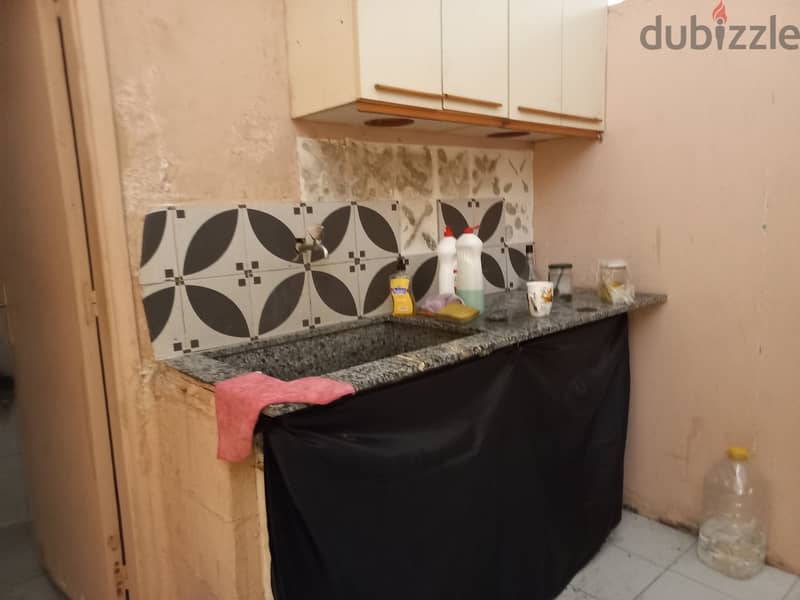 One room for rent in Zalkaغرفة واحدة للأيجار في الزلقا 5