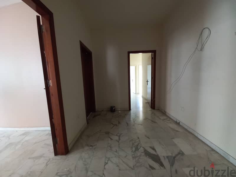 Apartment in modern building for rent in Zalka 10