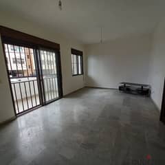 Ground floor Apartment in Biaqout for rentشقة أرضية للإيجار في بياقوت