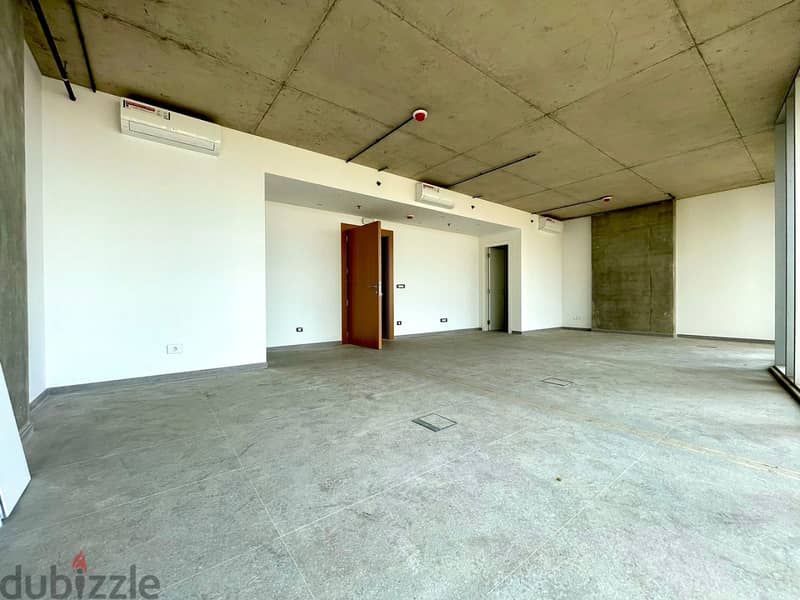 JH24-3581 Office 225m for rent in Sin l Fil, $ 2,650 cash 2