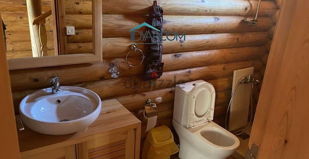 DY1931 - Laqlouq Triplex Chalet for Sale! 9