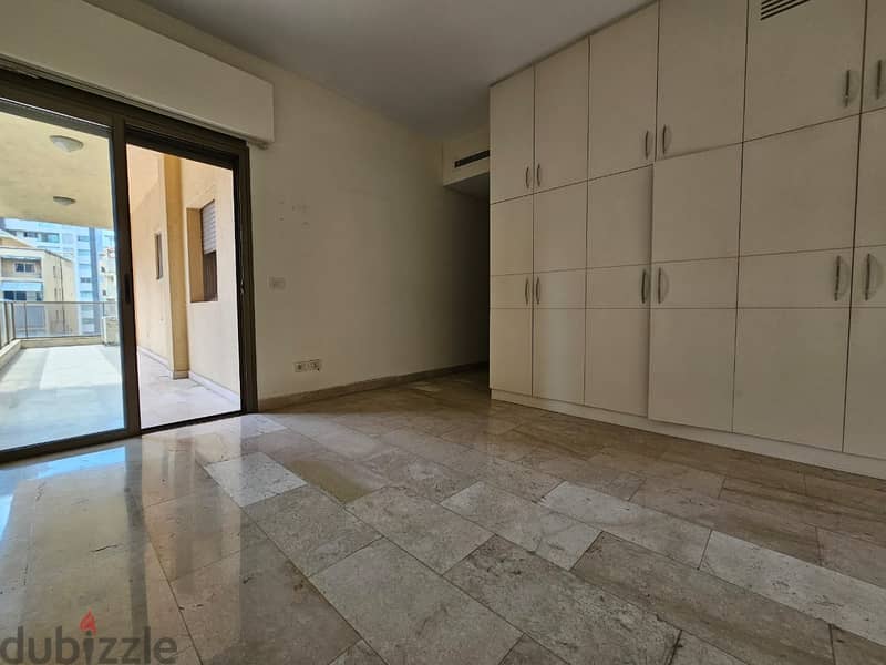 RA24-3584 Apartment for rent in Ras Beirut, 200 m2, $ 1300 cash 3