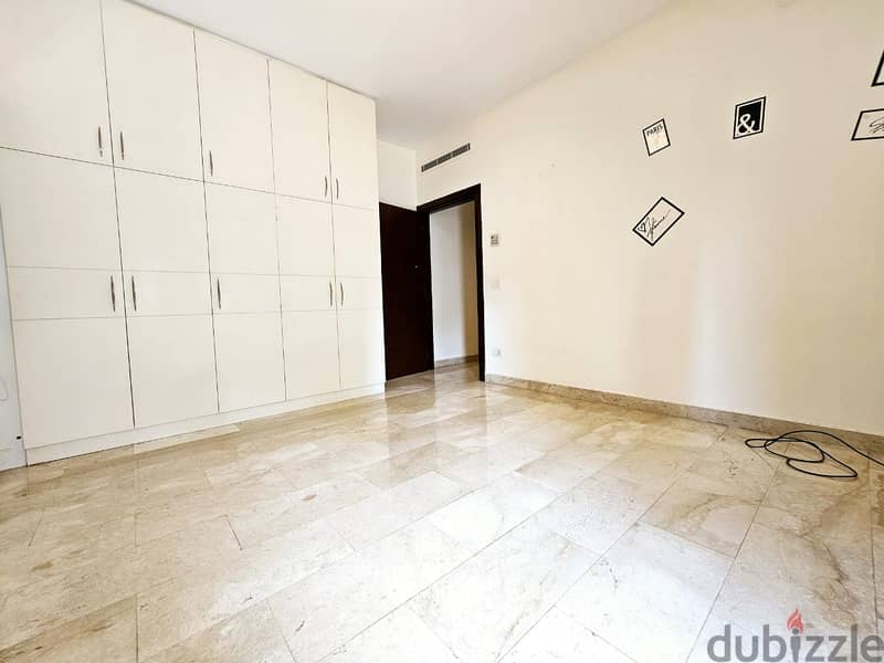 RA24-3584 Apartment for rent in Ras Beirut, 200 m2, $ 1300 cash 4