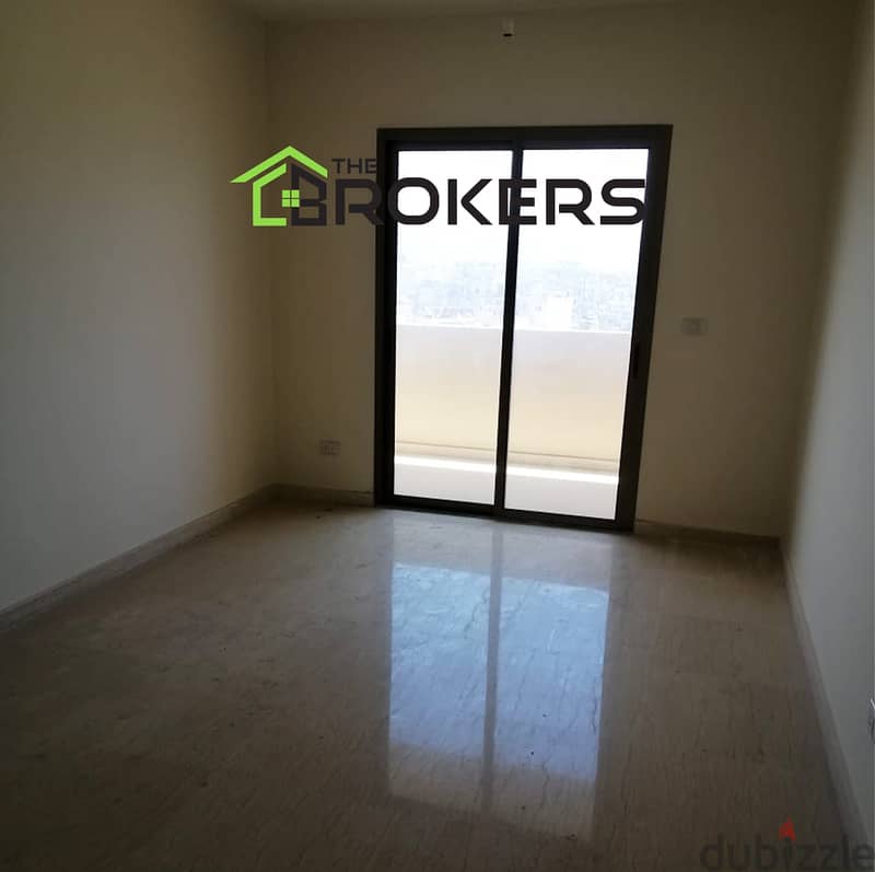 Apartment for Sale in Tariq El Jdideh شقة  للبيع في طريق الجديدة 1