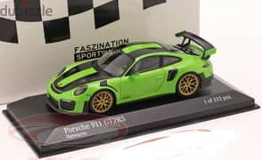 Porsche GT2-RS (Weissach) Signal Green diecast car model 1;43.