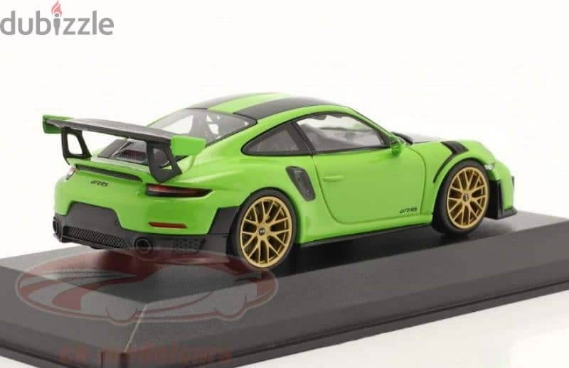 Porsche GT2-RS (Weissach) Signal Green diecast car model 1;43. 3