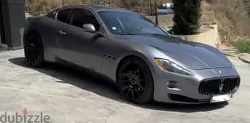 Low Mileage, super clean, company services Maserati GranTurismo 2011