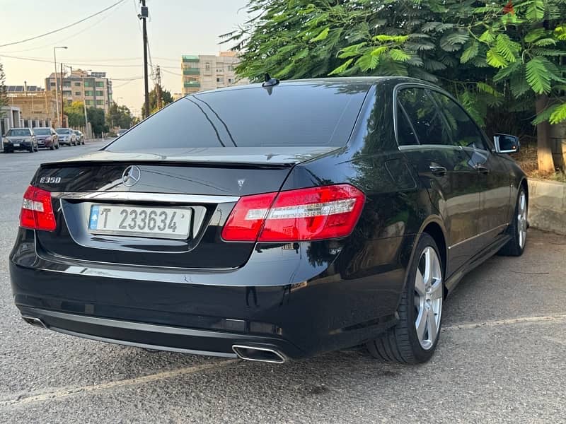 Mercedes-Benz E-Class 2012 3