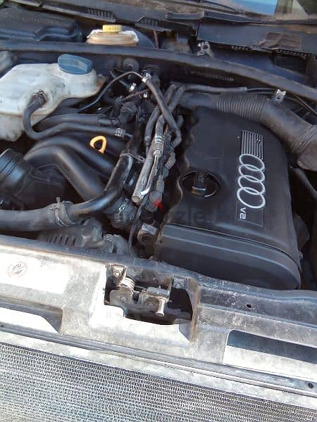 Audi A4 1999 4