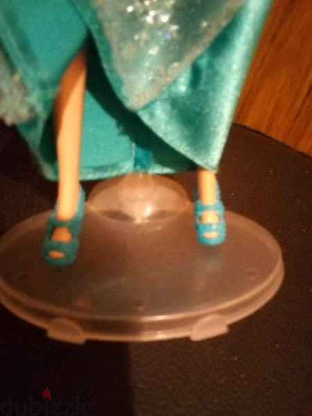 QUEEN ELSA FROZEN SINGING GREAT Mattel doll Sings in LANGUAGUES 6