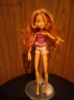 FLORA -WINX Club Mattel As new & wearing doll, Bend Elastic body=15$