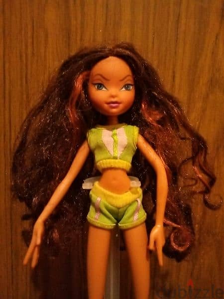 AISHA WINX Club Mattel Great doll in her own Outfit, Bend Elastic body 1