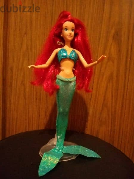 ARIEL THE LITTLE MERMAID Disney doll, articulated hands Bend legs=20$ 6