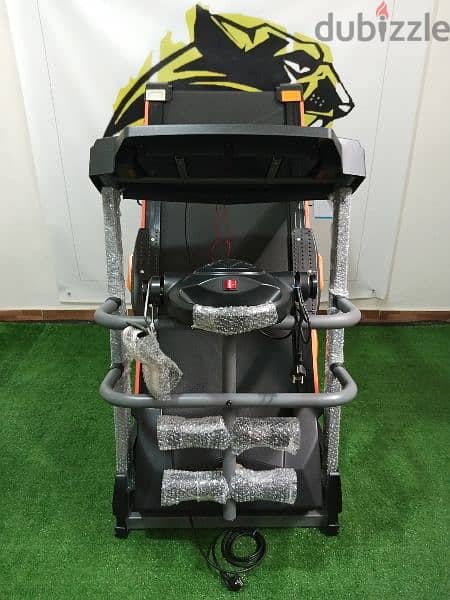 treadmill machines cardio master,2.5hp ,vibration message,aux 2