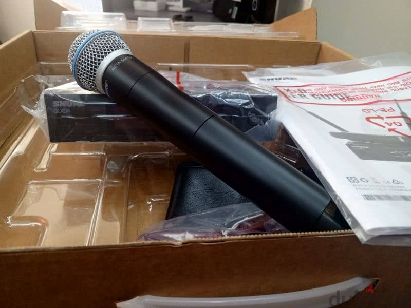 Shure Wireless microphone QLXD4 4