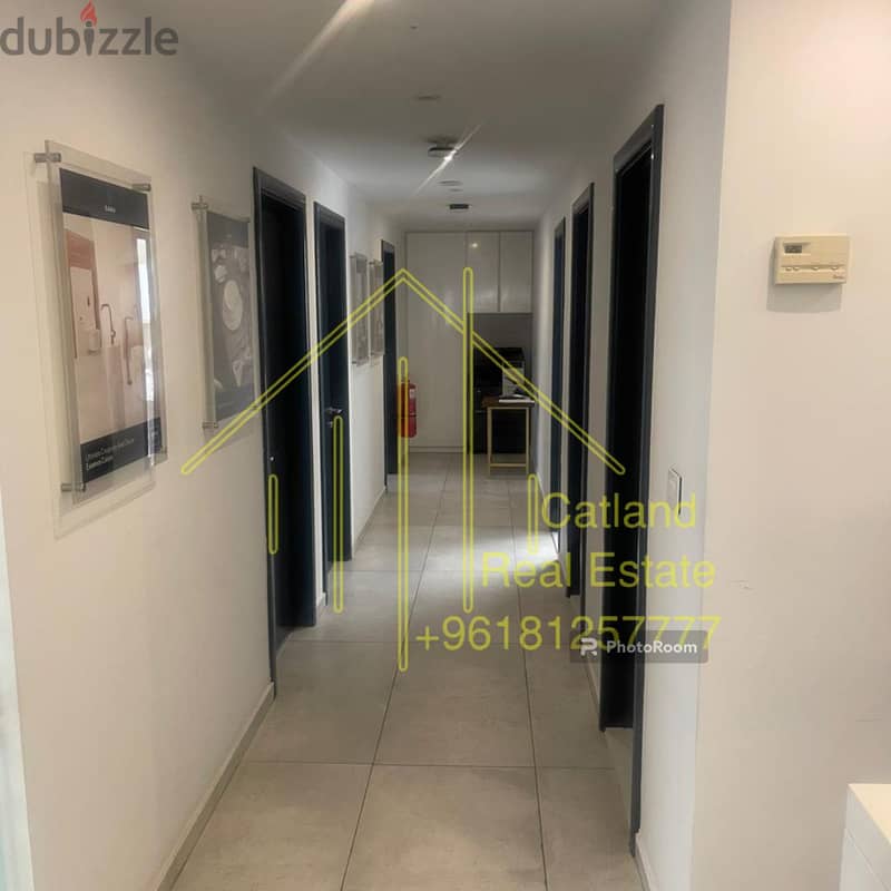 Office for sale in Verdun مكتب للبيع في فردان 9